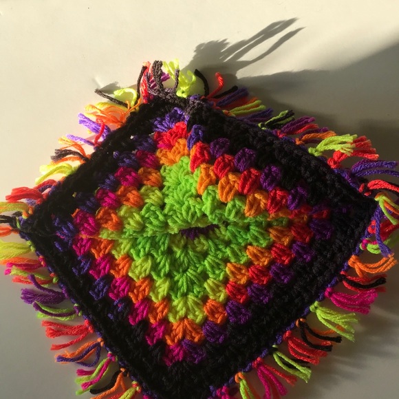 NEW HANDMADE BABY PONCHO - Picture 4 of 4